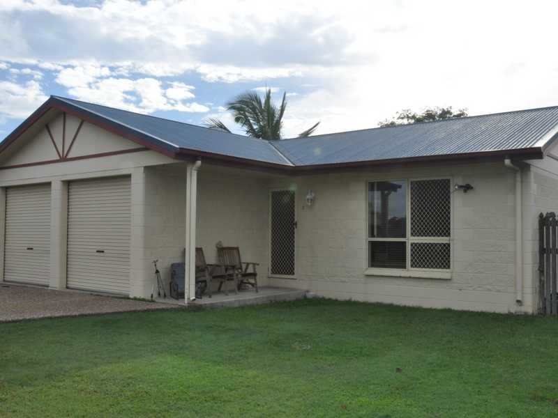 2 Black Braes Court, Mount Louisa QLD 4814