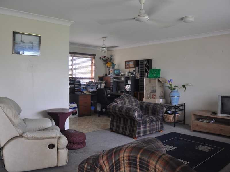 2 Black Braes Court, Mount Louisa QLD 4814