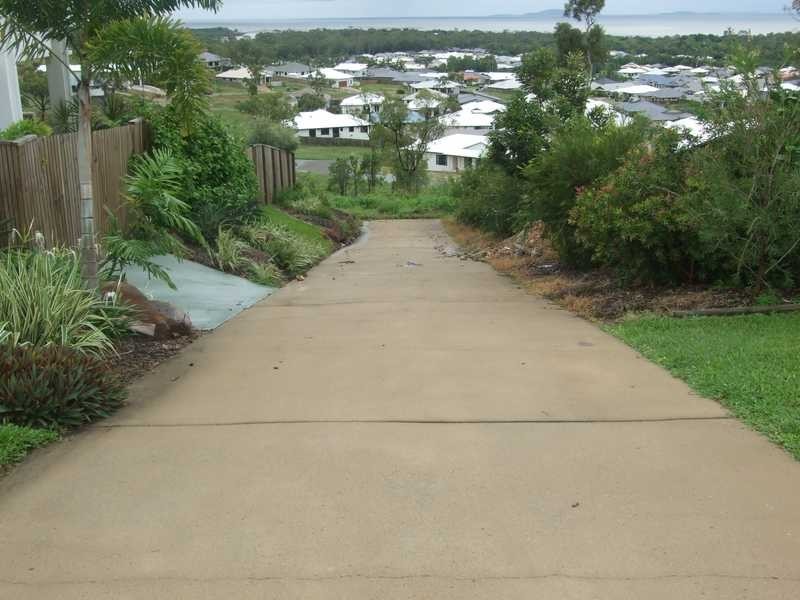 30 Britomart Street, Bushland Beach QLD 4818