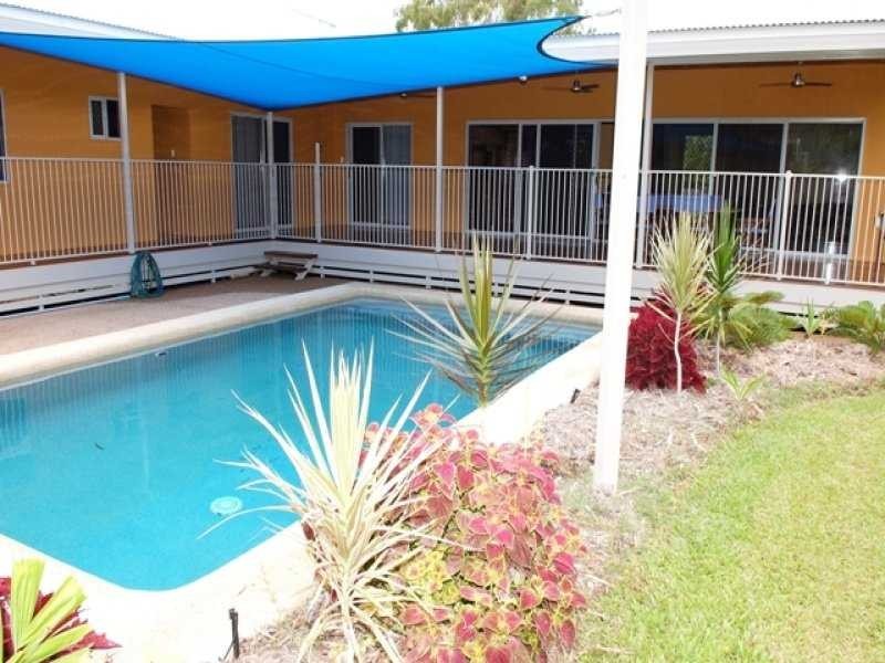 12 Bayside Court, Magnetic Island QLD 4819