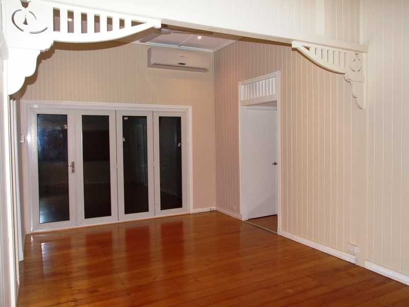 55 Sherriff Street, Hermit Park QLD 4812