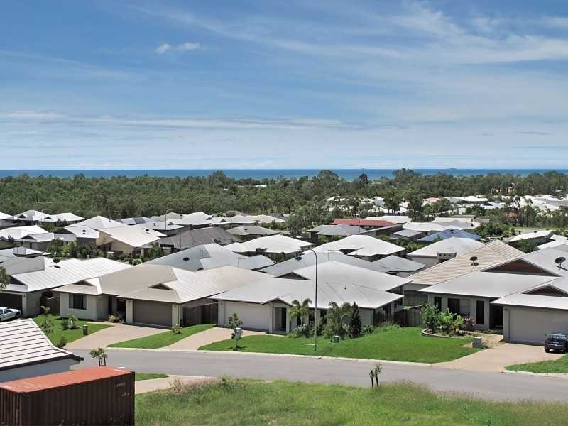 45 Shutehaven Circuit, Bushland Beach QLD 4818