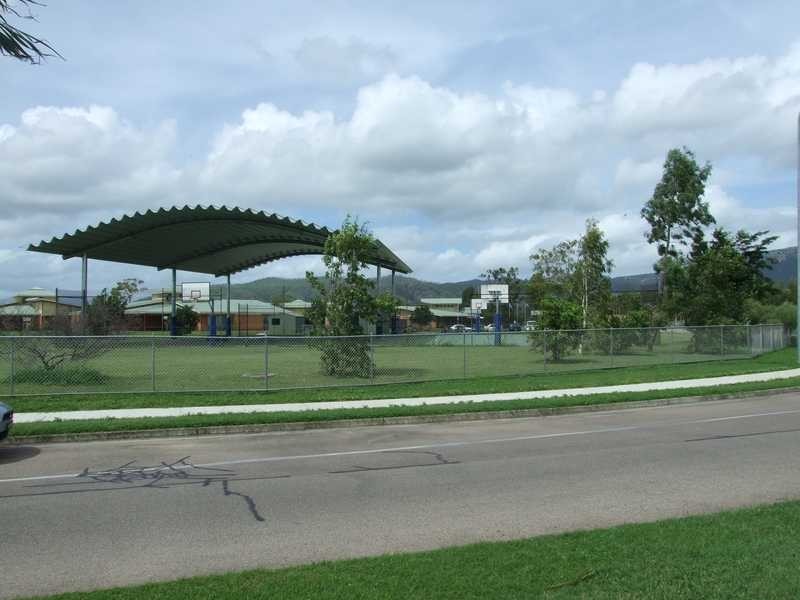 72 Abbott Street, Oonoonba QLD 4811