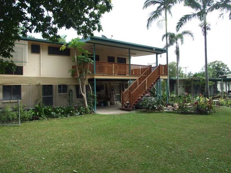 208 Upper Miles Avenue, Kelso QLD 4815