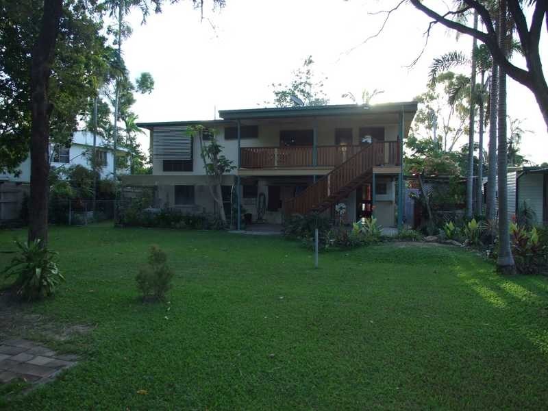 208 Upper Miles Avenue, Kelso QLD 4815