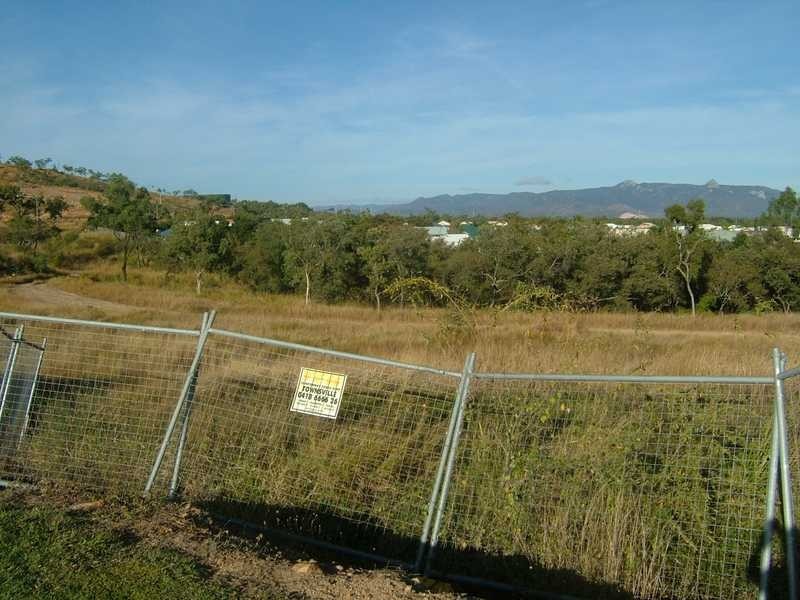 277 – 287 Riverside Boulevard, Douglas QLD 4814