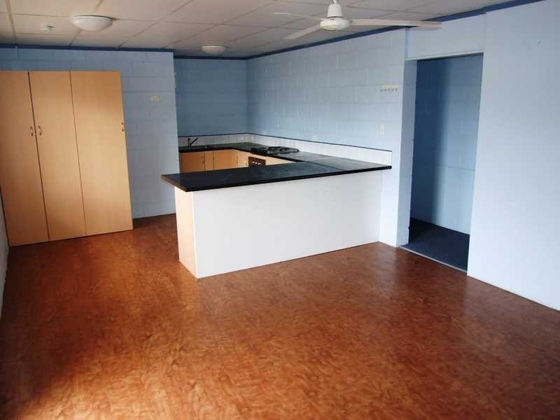 8/12 The Avenue, Hermit Park QLD 4812