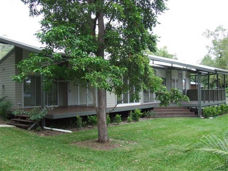 10 Serene Place, Magnetic Island QLD 4819