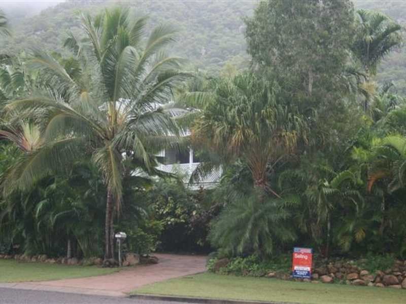 1 Trana Court, Magnetic Island QLD 4819