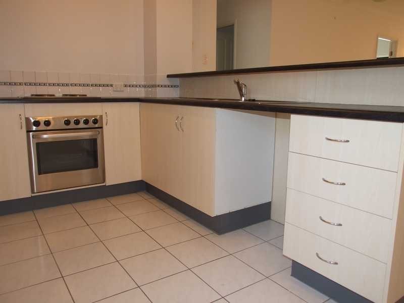 10/9 Gregory Street, North Ward QLD 4810