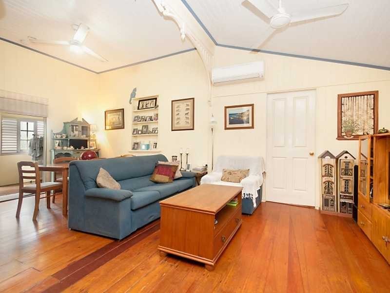 12 Ahearne Street, Hermit Park QLD 4812