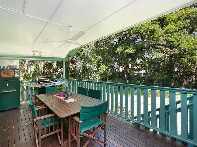 12 Ahearne Street, Hermit Park QLD 4812