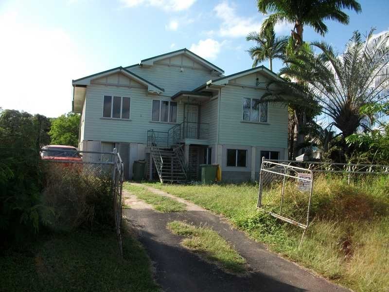 5 Whyte Street, Hermit Park QLD 4812