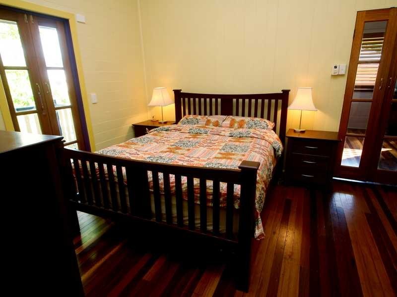 2 Anderson Street, Railway Estate QLD 4810