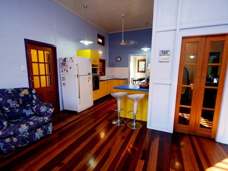 2 Anderson Street, Railway Estate QLD 4810