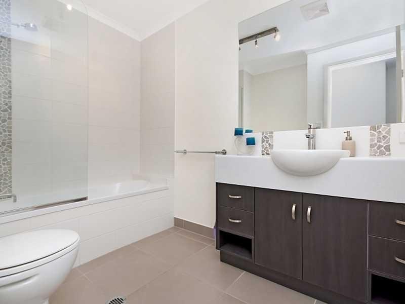 37/111 Bowen Road, Rosslea QLD 4812