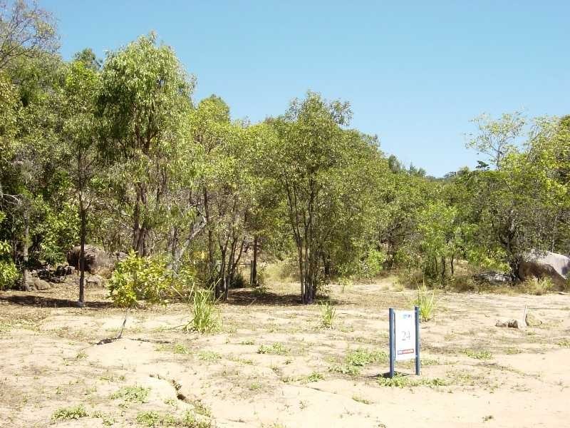 40 Wallaby Way, Magnetic Island QLD 4819