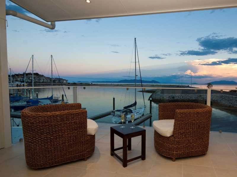 12 Terrace Place, Magnetic Island QLD 4819
