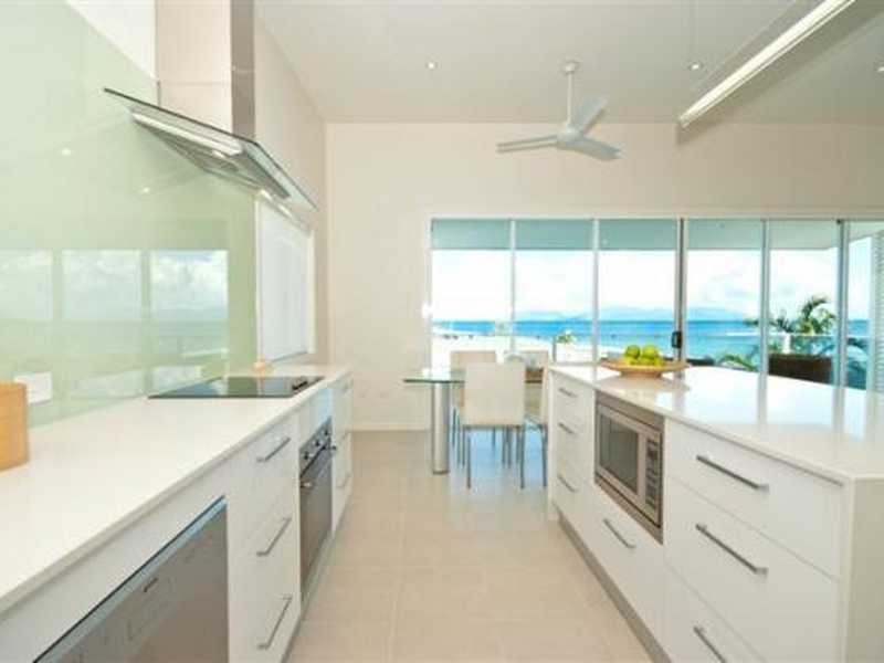 12 Terrace Place, Magnetic Island QLD 4819