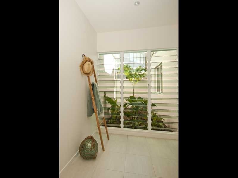 12 Terrace Place, Magnetic Island QLD 4819