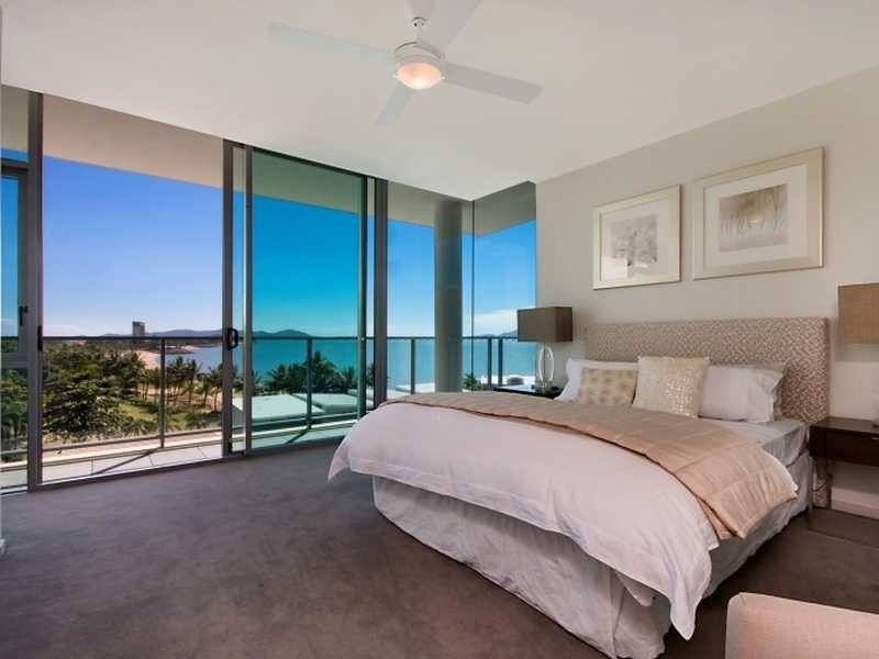 Apartment 1701/6 The Strand, Townsville QLD 4810