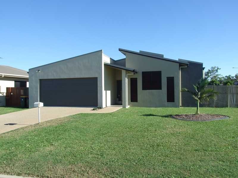 146 Daintree Drive, Bushland Beach QLD 4818