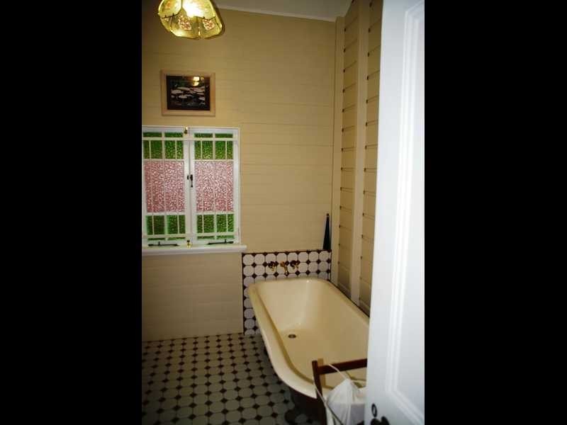 8 Murray Street, North Ward QLD 4810