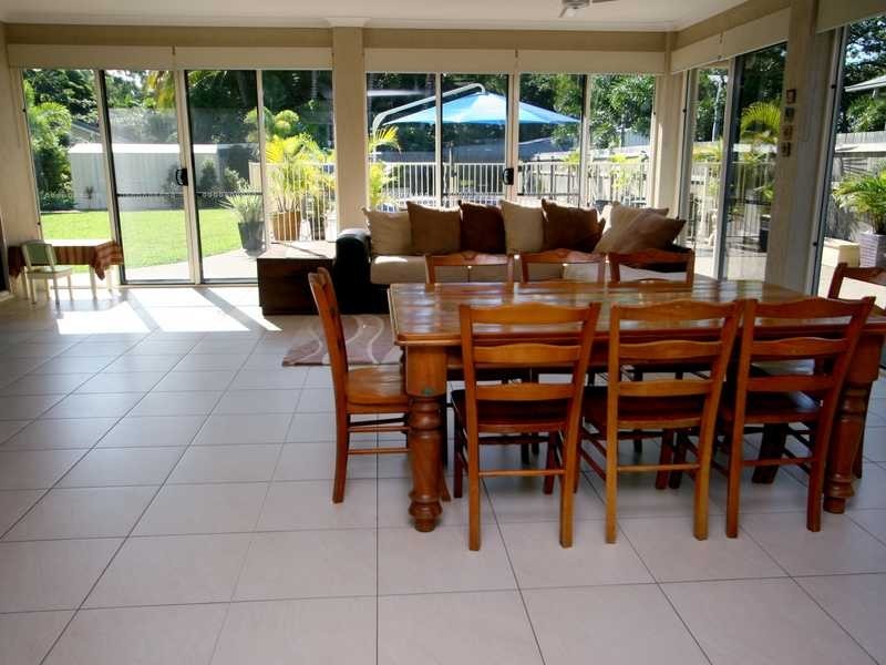 37 Marina Drive, Bushland Beach QLD 4818