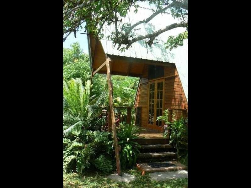 8 Somerset Court, Magnetic Island QLD 4819