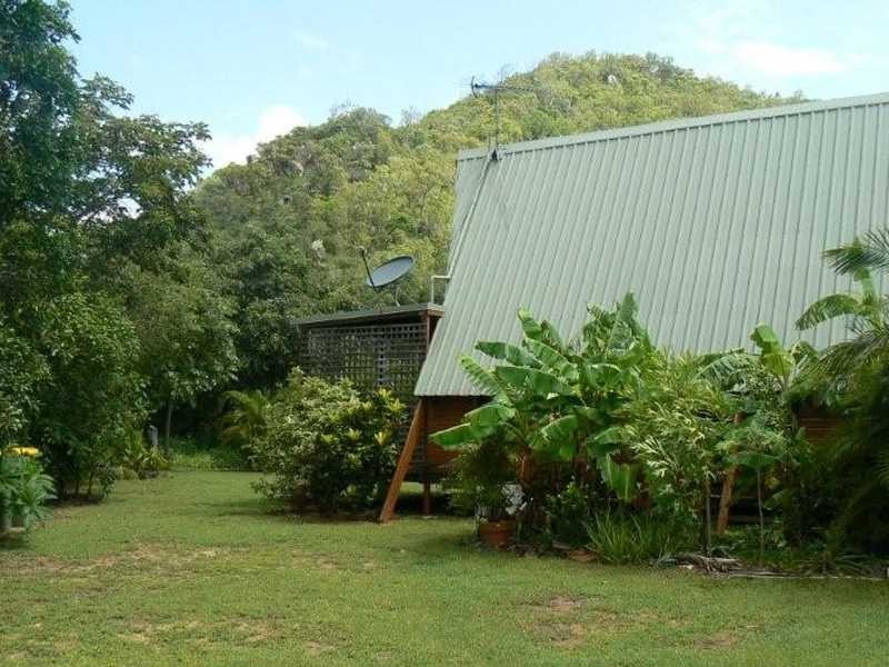 8 Somerset Court, Magnetic Island QLD 4819