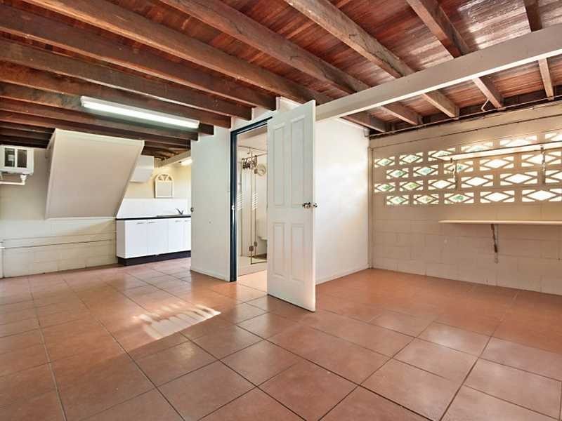 33 Thompson Street, Aitkenvale QLD 4814