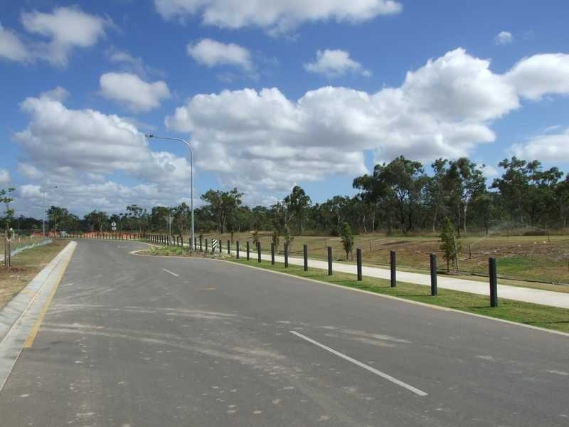 38 Ashmore Cr, Burdell QLD 4818