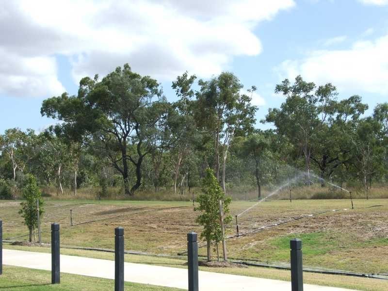 38 Ashmore Cr, Burdell QLD 4818