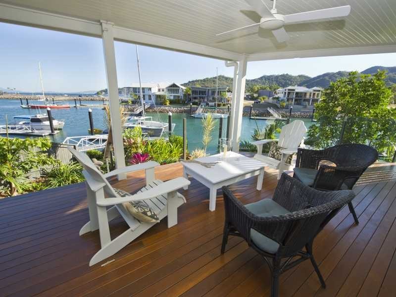 19 The Cove, Magnetic Island QLD 4819