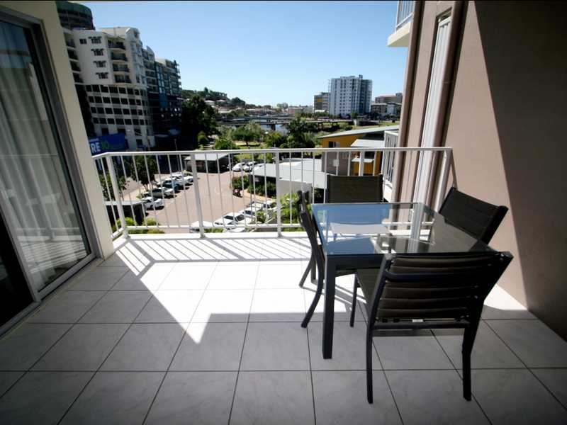 24/51 Stanley Street, Townsville QLD 4810