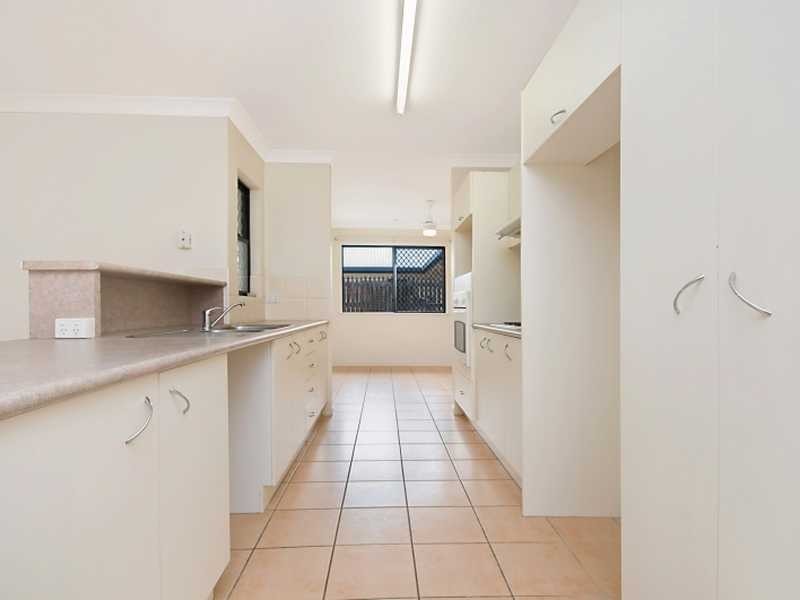 3 Gilmour Crescent, Kirwan QLD 4817