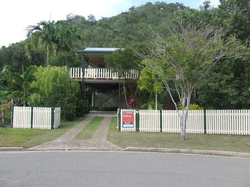 10 Somerset Court, Magnetic Island QLD 4819