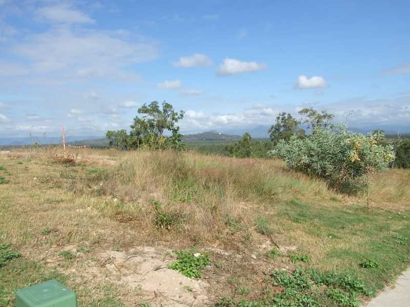 13 Harrier Court, Bushland Beach QLD 4818