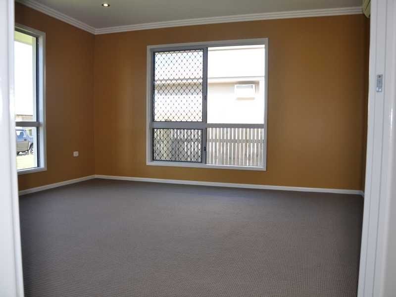 10 Dillon Street, Mount Louisa QLD 4814