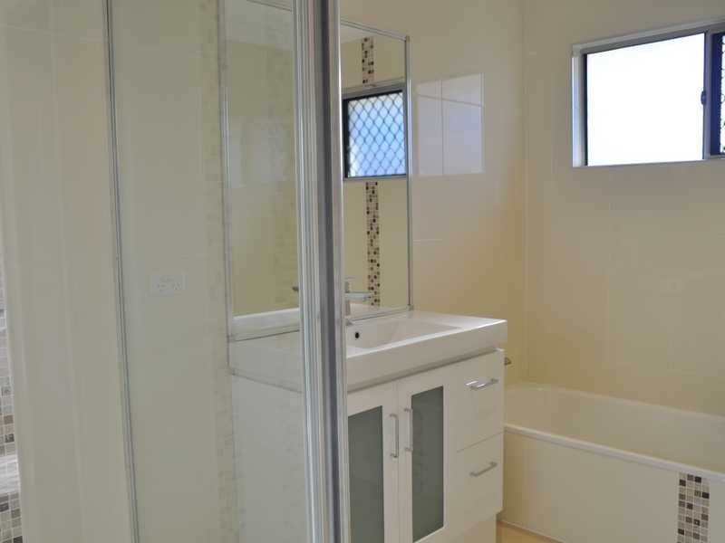 10 Dillon Street, Mount Louisa QLD 4814