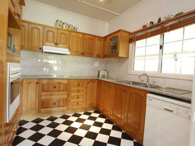 1576 Riverway Drive, Kelso QLD 4815