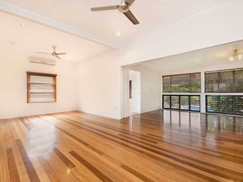 88 The Esplanade, Belgian Gardens QLD 4810