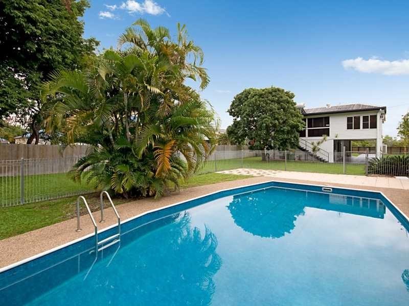 88 The Esplanade, Belgian Gardens QLD 4810