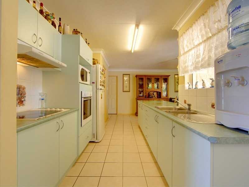 11 Gilmour Crescent, Kirwan QLD 4817