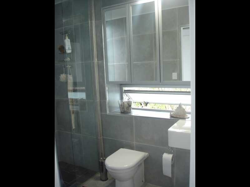 20 Halloran Street, Hermit Park QLD 4812