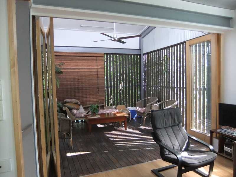 20 Halloran Street, Hermit Park QLD 4812