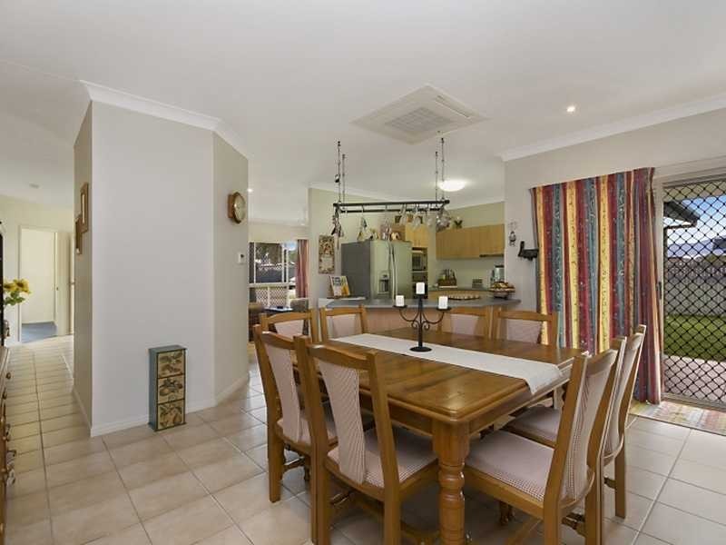 42 Pacific Avenue, Bushland Beach QLD 4818