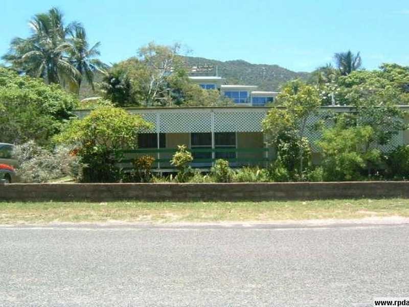 12 The Esplanade, Magnetic Island QLD 4819