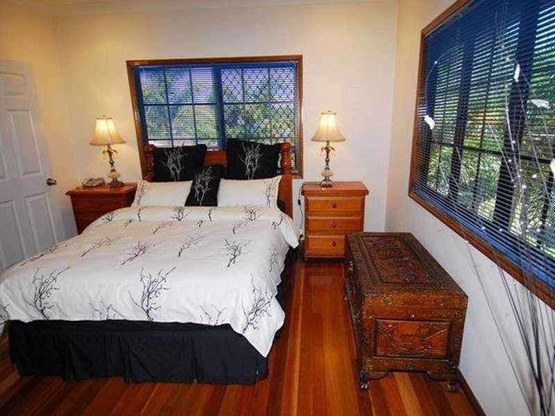 6 Shaw Street, West End QLD 4810