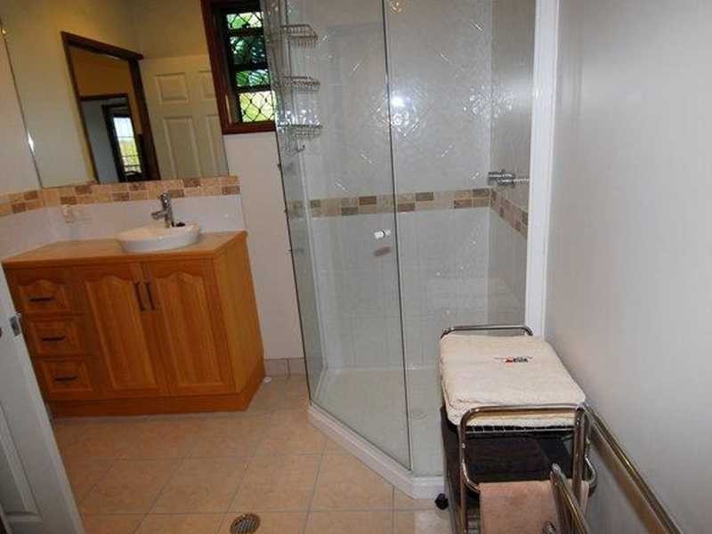 6 Shaw Street, West End QLD 4810